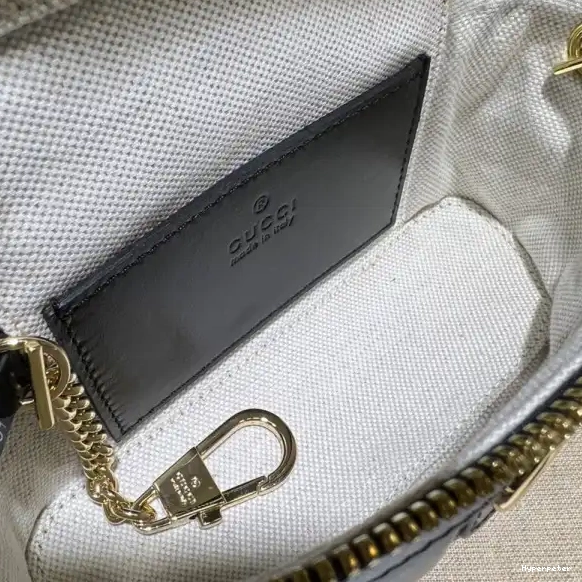 Hyper Peter bag mini GG GUCCI top handle Matelassé 0603